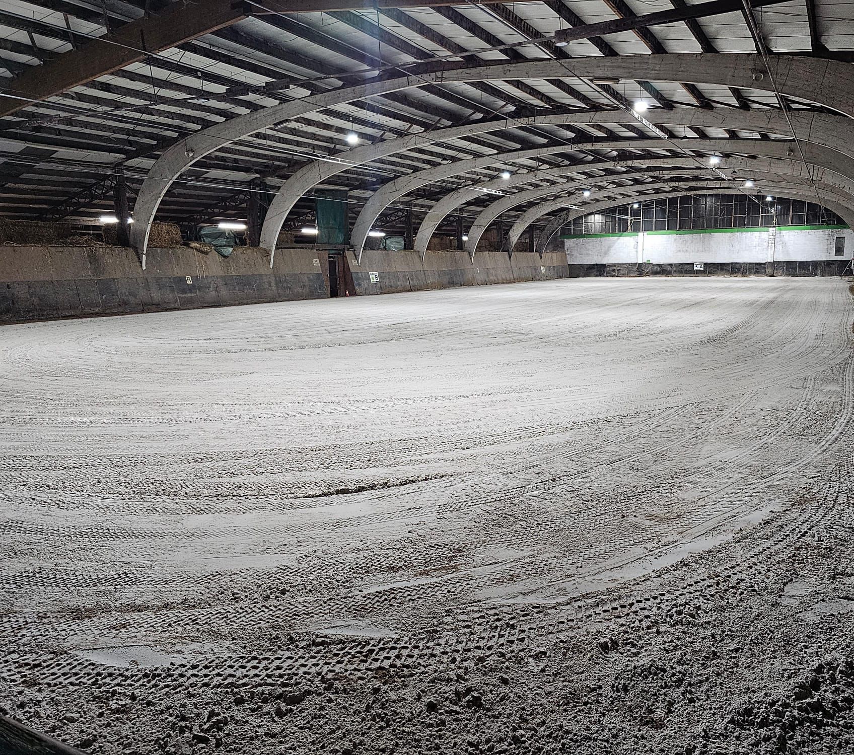 Binnenpiste van Manège Gaverranch